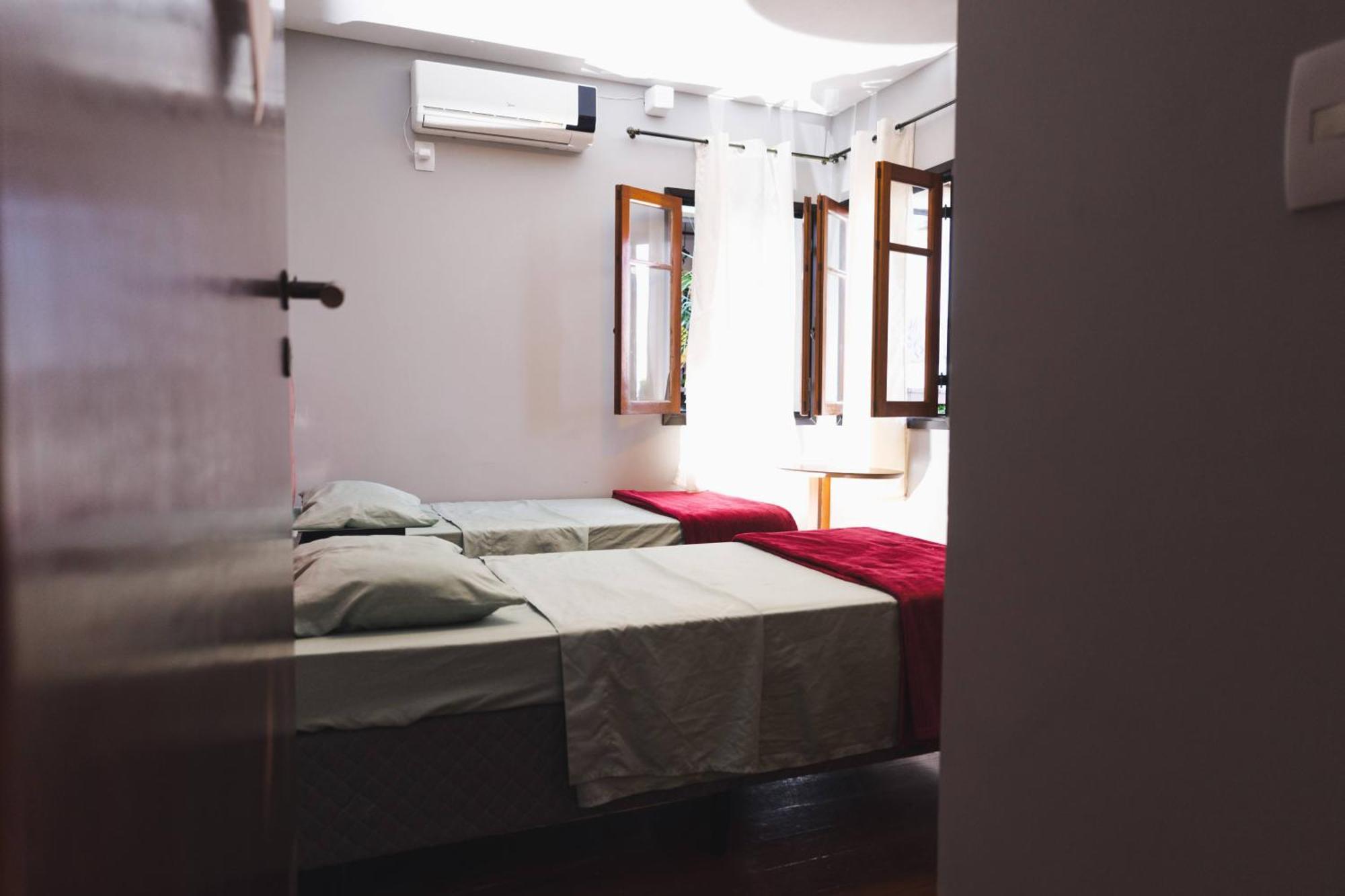 Hostel Jardim Das Bruxas 410 ฟลอเรียนอโปลิส ภายนอก รูปภาพ